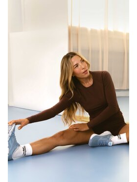 Reebok Reebok Тениска от техническо трико Reebok X Ewa Chodakowska RK25316CCW Кафяв Slim Fit