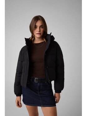 Guess Guess Преходно яке 184817 Черен Classic Fit