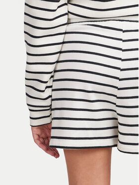 Αθλητικό σορτς Pieces φωτογραφία