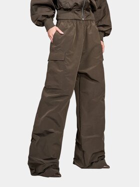 MADE BY SOCIETY MADE BY SOCIETY Spodnie materiałowe Kael - P27713 Brązowy Basic Fit
