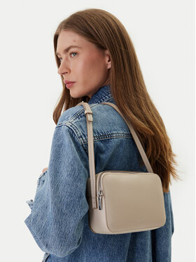 Calvin Klein Calvin Klein Torebka Foil Logo Elongated Camera Bag LV04F3276G Beżowy