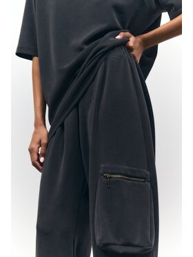 Laretaggio Laretaggio Spodnie materiałowe Omaha cargo sweatpants in onyx Szary Oversize