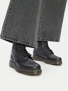 Αρβύλες Dr. Martens φωτογραφία