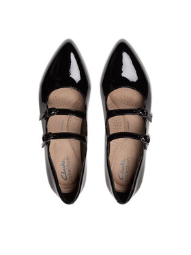 Κλειστά παπούτσια Clarks