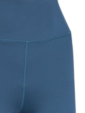 Κολάν Girlfriend Collective φωτογραφία