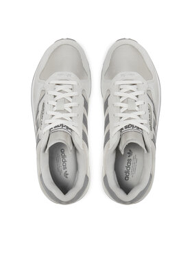 Αθλητικά adidas φωτογραφία