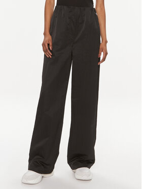 Calvin Klein Jeans Calvin Klein Jeans Pantaloni din material Soft Crinkle J20J223122 Negru Relaxed Fit