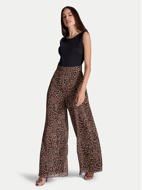 Ολόσωμη φόρμα Swing φωτογραφία