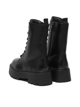 Μποτίνια Nine West
