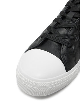 Sneakers Guess φωτογραφία