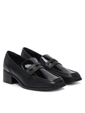 Κλειστά παπούτσια Clarks