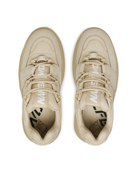 Αθλητικά Naked Wolfe φωτογραφία