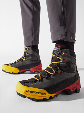 La Sportiva Trekking čevlji Aequilibrium Lt Gtx GORE-TEX 21Y999100 Črna