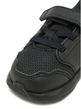 Αθλητικά adidas φωτογραφία