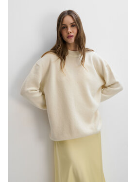 Fobya Fobya Sweter F2115 Kremowy Basic Fit