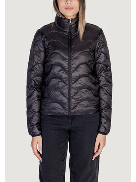 ONLY ONLY Płaszcz Onlvega Wave Quilted Cc Otw Czarny Slim Fit