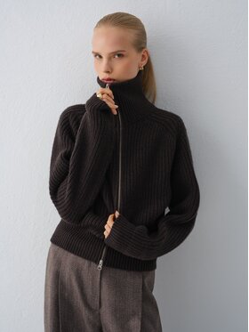 La Mania La Mania Sweter FENN Brązowy ciemny Basic Fit