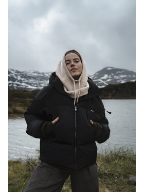BIZUU BIZUU Kurtka puchowa YOKO PUFFER WINTER JACKET Czarny Standard Fit