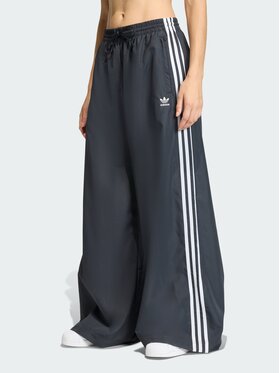 adidas adidas Spodnie dresowe 159106 Czarny Regular Fit