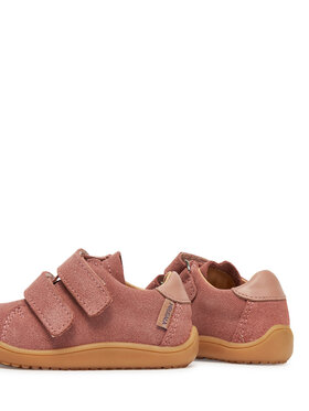 Κλειστά παπούτσια Mrugała φωτογραφία