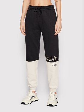 Calvin Klein Jeans Calvin Klein Jeans Teplákové kalhoty J20J218977 Černá Regular Fit