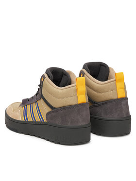 Αθλητικά adidas φωτογραφία
