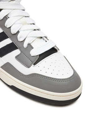 Αθλητικά adidas φωτογραφία