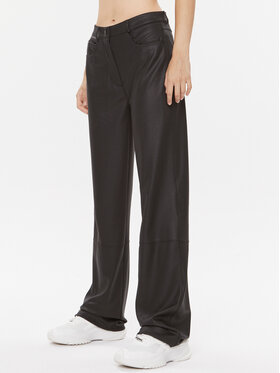 Calvin Klein Jeans Calvin Klein Jeans Spodnie z imitacji skóry Milano J20J221925 Czarny Straight Fit