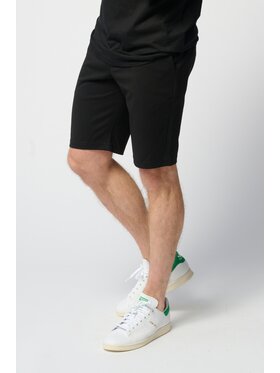 TeeShoppen TeeShoppen Szorty materiałowe 'Perform Collection' Czarny Regular Fit
