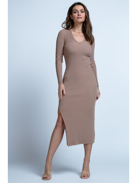 Fobya Fobya Sukienka dzianinowa F1847 Brązowy Regular Fit