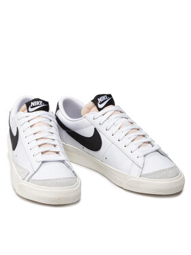 Nike Superge Blazer Low '77 DC4769 102 Bela