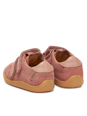 Κλειστά παπούτσια Mrugała φωτογραφία