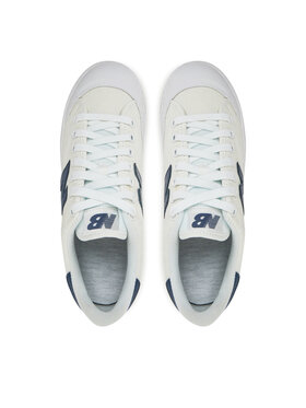 Sneakers New Balance φωτογραφία