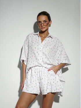 LilaLou LilaLou Komplet bluzka i spodnie Mila Short Biały Regular Fit