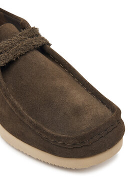 Κλειστά παπούτσια Clarks