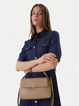 Calvin Klein Calvin Klein Soma Emblem Hw Pebble Shoulder Bag 25 LV04F3425G Bēšs