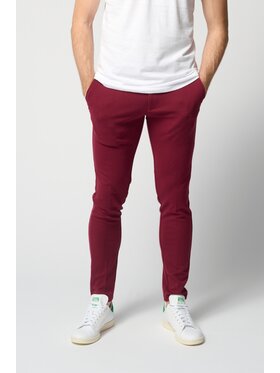 TeeShoppen TeeShoppen Spodnie garniturowe 'Perform Collection' Czerwony Slim Fit