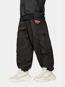 MADE BY SOCIETY MADE BY SOCIETY Spodnie materiałowe HUSK - P17744 Czarny Basic Fit