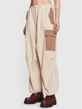 BDG Urban Outfitters BDG Urban Outfitters Pantaloni di tessuto 76283084 Beige Relaxed Fit