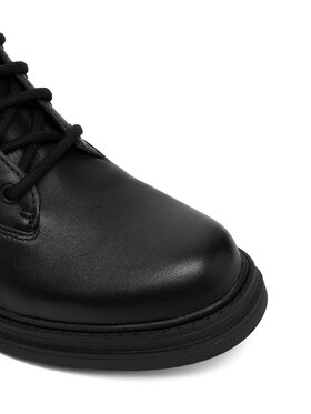 Μποτίνια Clarks
