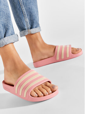 Παντόφλες adidas φωτογραφία