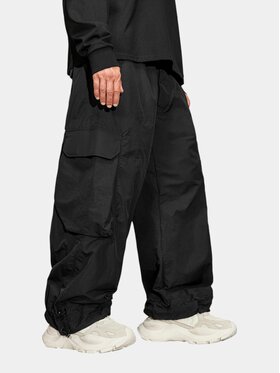 MADE BY SOCIETY MADE BY SOCIETY Spodnie materiałowe MONOLITH Pants - P17812 Czarny Basic Fit