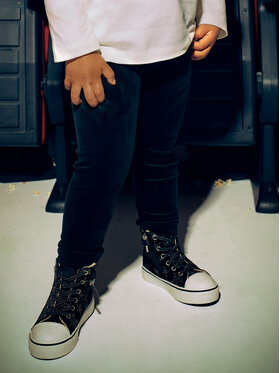 Κολάν Mayoral φωτογραφία