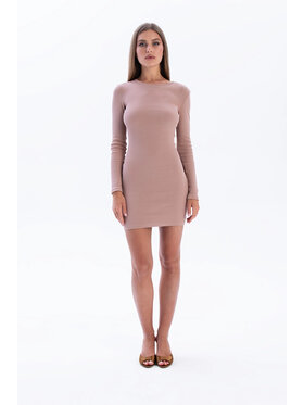 Nudyess Nudyess Sukienka dzianinowa Eos Mini z prążka Beżowy Fitted Fit