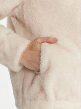 Γούνα Guess φωτογραφία