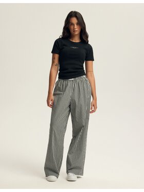 Esotiq Esotiq Spodnie materiałowe 43755 Czarny Regular Fit