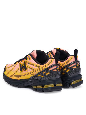 New Balance Αθλητικά New Balance - 4