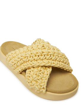 Παντόφλες Inuikii φωτογραφία