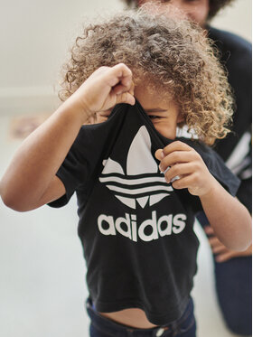 adidas adidas Футболка Trefoil DV2829 Чорний Regular Fit