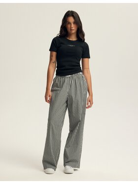 Esotiq Esotiq Spodnie materiałowe 43755 Czarny Regular Fit